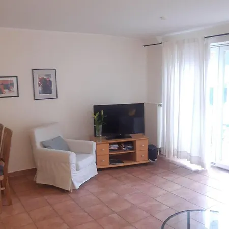 Strandburg-2 Lägenhet *