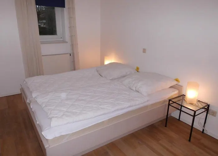 Strandburg-2 * Böhl